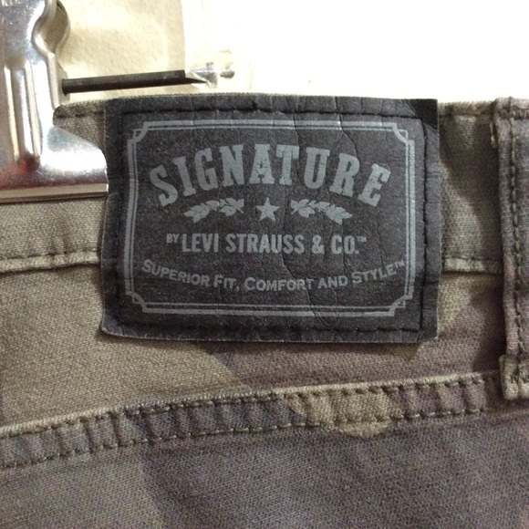 Men’s Signature Levi Strauss & Co. camo jeans - Picture 6 of 10